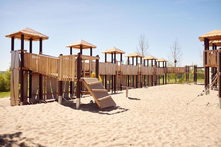 Holiday Resort Van Der Valk, Linstow Dobbin-Linstow Bagian luar foto
