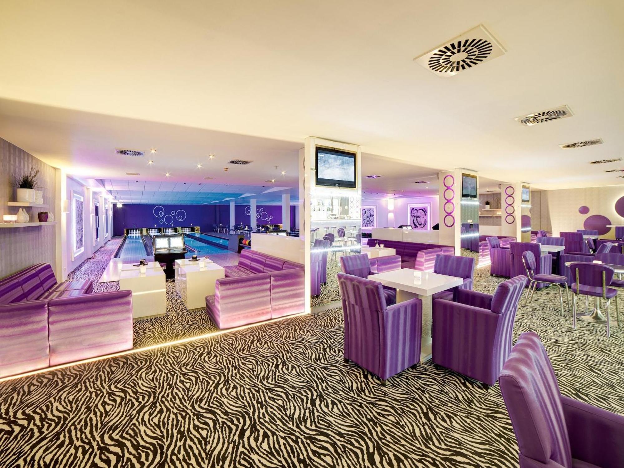 Holiday Resort Van Der Valk, Linstow Dobbin-Linstow Bagian luar foto