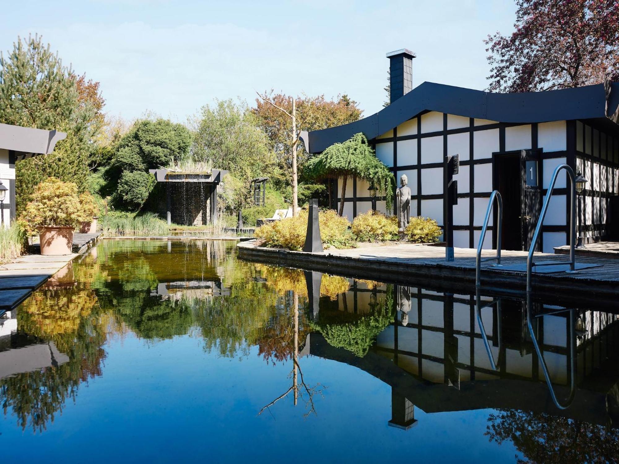 Holiday Resort Van Der Valk, Linstow Dobbin-Linstow Bagian luar foto