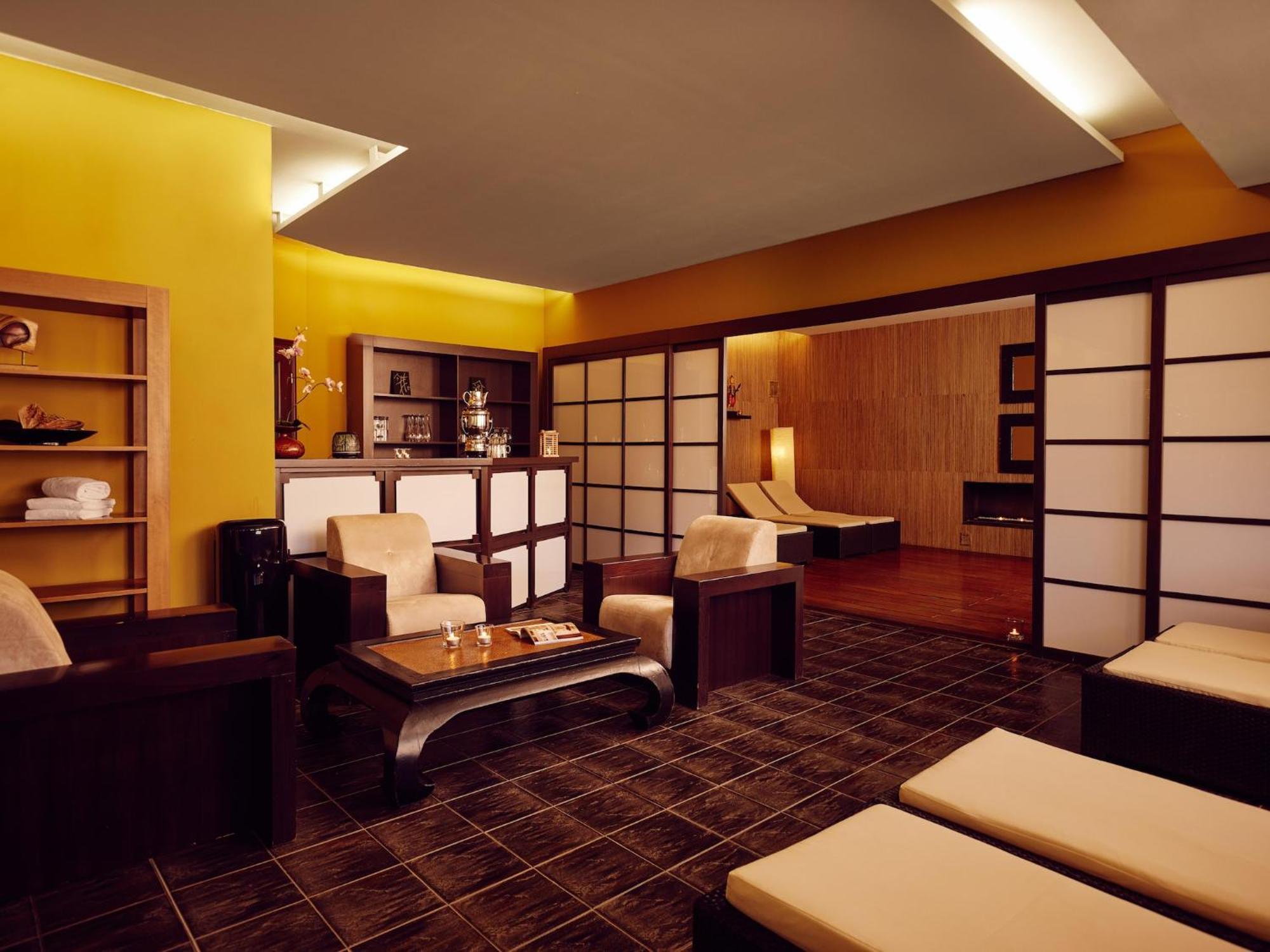 Holiday Resort Van Der Valk, Linstow Dobbin-Linstow Bagian luar foto